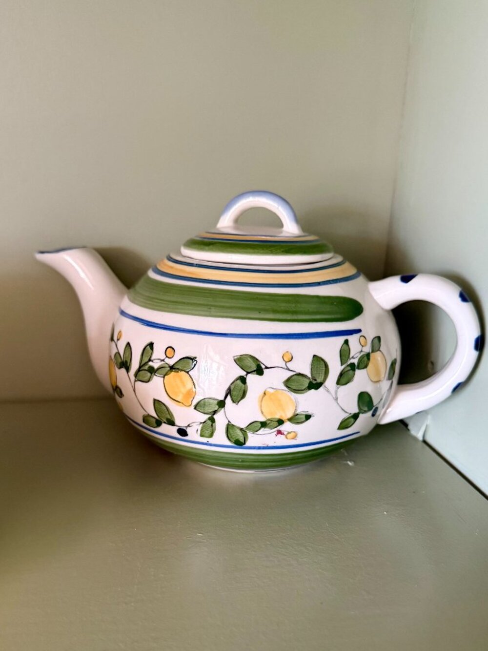 Vintage Teapot w/Lid Ceramic Hand Painted Teapot, Lemon & Leaf Design, 8.5" x 5"